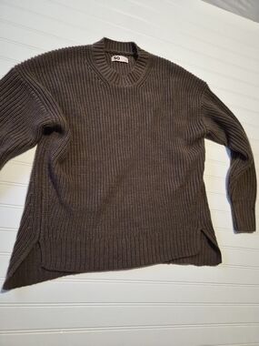 SO Women's Crewneck Chunky Knit Sweater in Brown